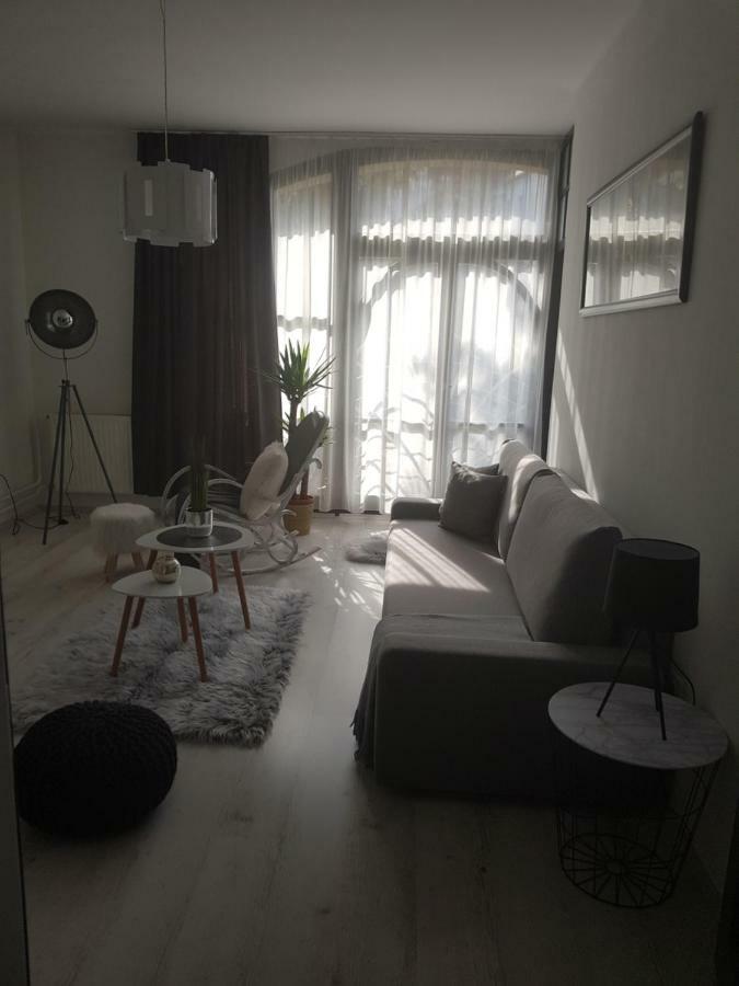 Downtown'S Pearl Appartement Pécs Buitenkant foto