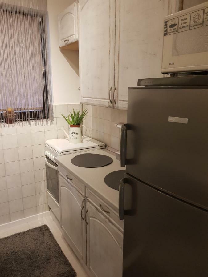 Downtown'S Pearl Appartement Pécs Buitenkant foto