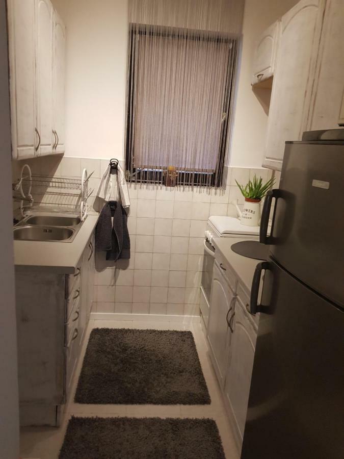 Downtown'S Pearl Appartement Pécs Buitenkant foto